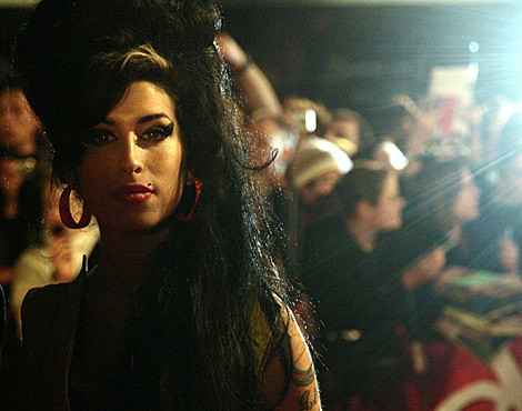 users_0_10_amy-winehouse-1f66.jpg
