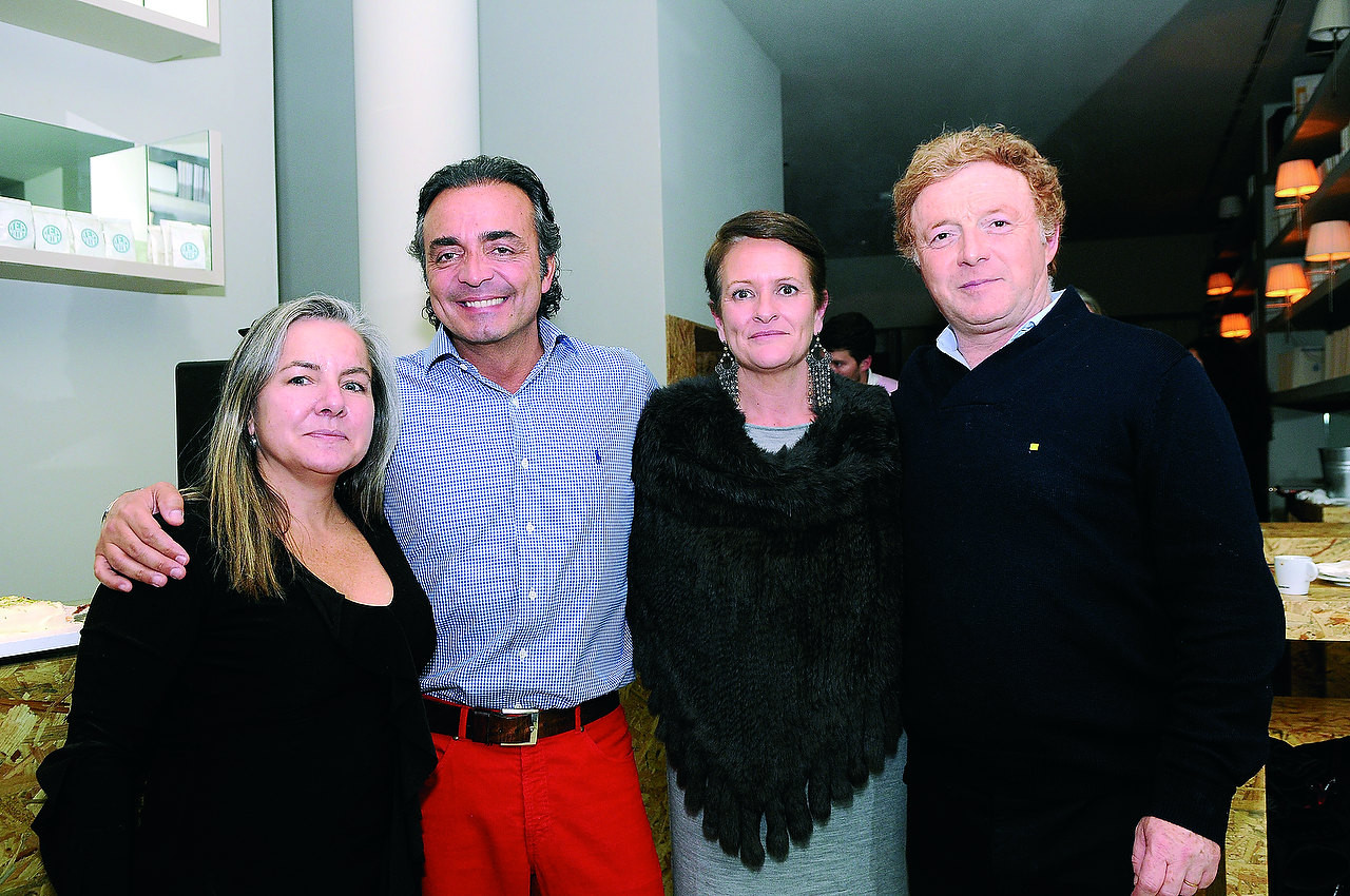 Paula Lobo, Batata e Raquel Cerqueira Gomes e Paulo Lobo.jpg