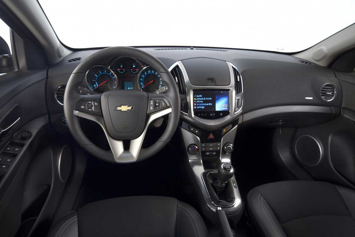 dChevroletCruzeSW_Interior_.jpg