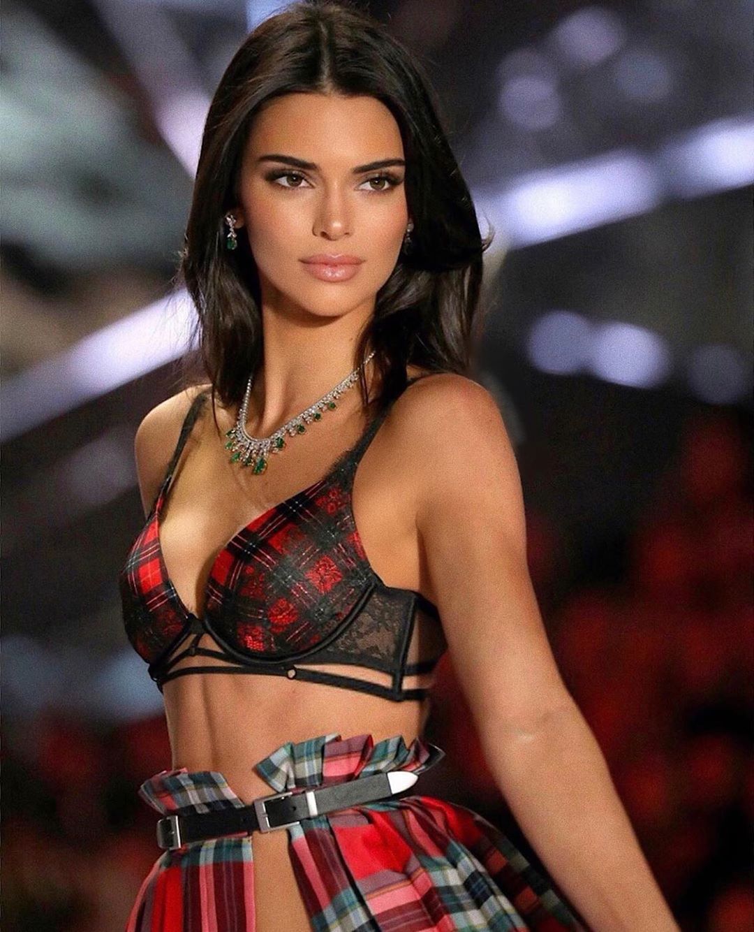 Kendall Jenner assume luta contra ansiedade