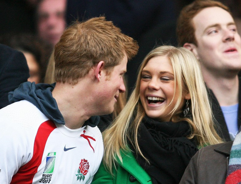 Harry recorda Chelsy Davy em tribunal