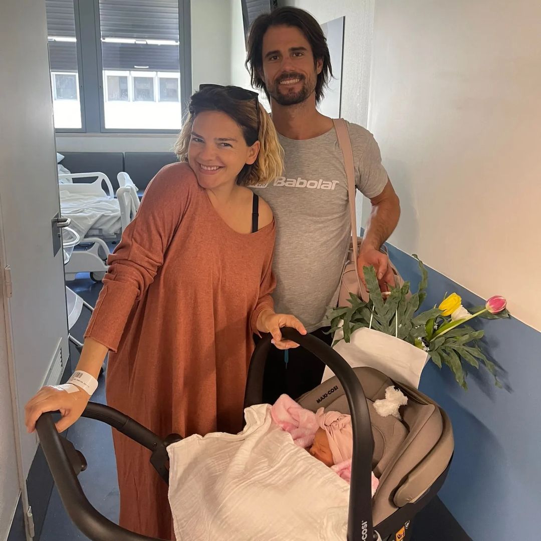 Leonor Seixas e Miguel Oliveira já levaram Júlia para casa!