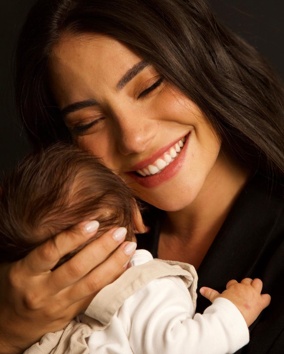 Carolina Carvalho rendida a Lucas