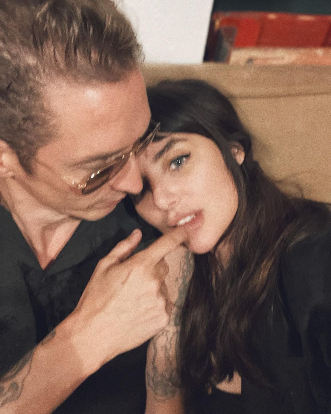 Helena Coelho e Legendary Tigerman assumem relação