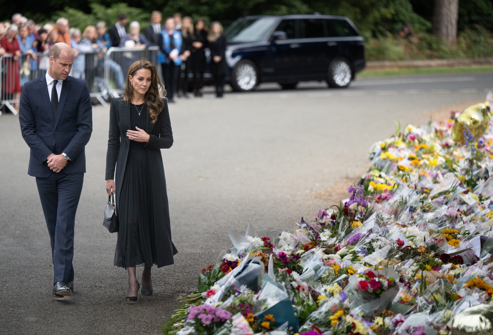 Kate não se despediu de Isabel II em Balmoral por culpa de Meghan