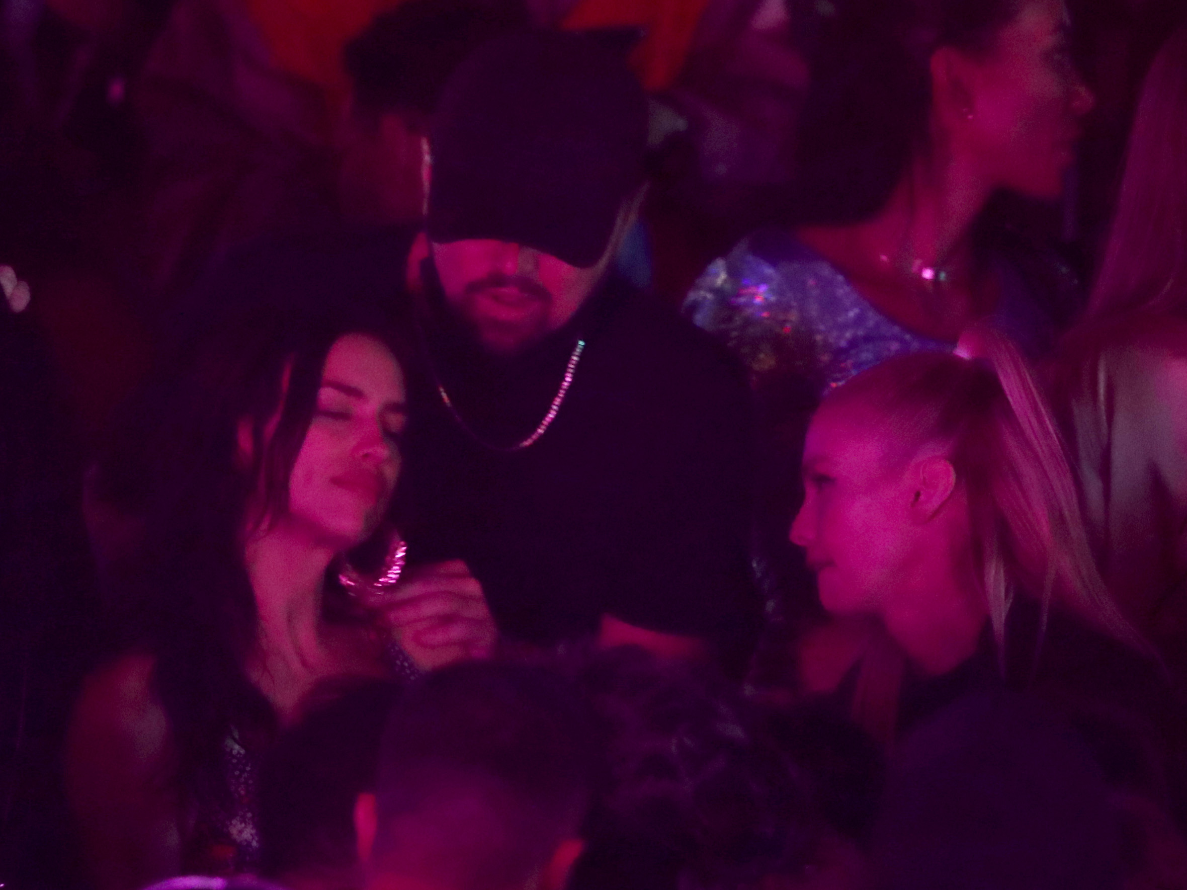 Leonardo DiCaprio e Irina Shayk juntos em festival