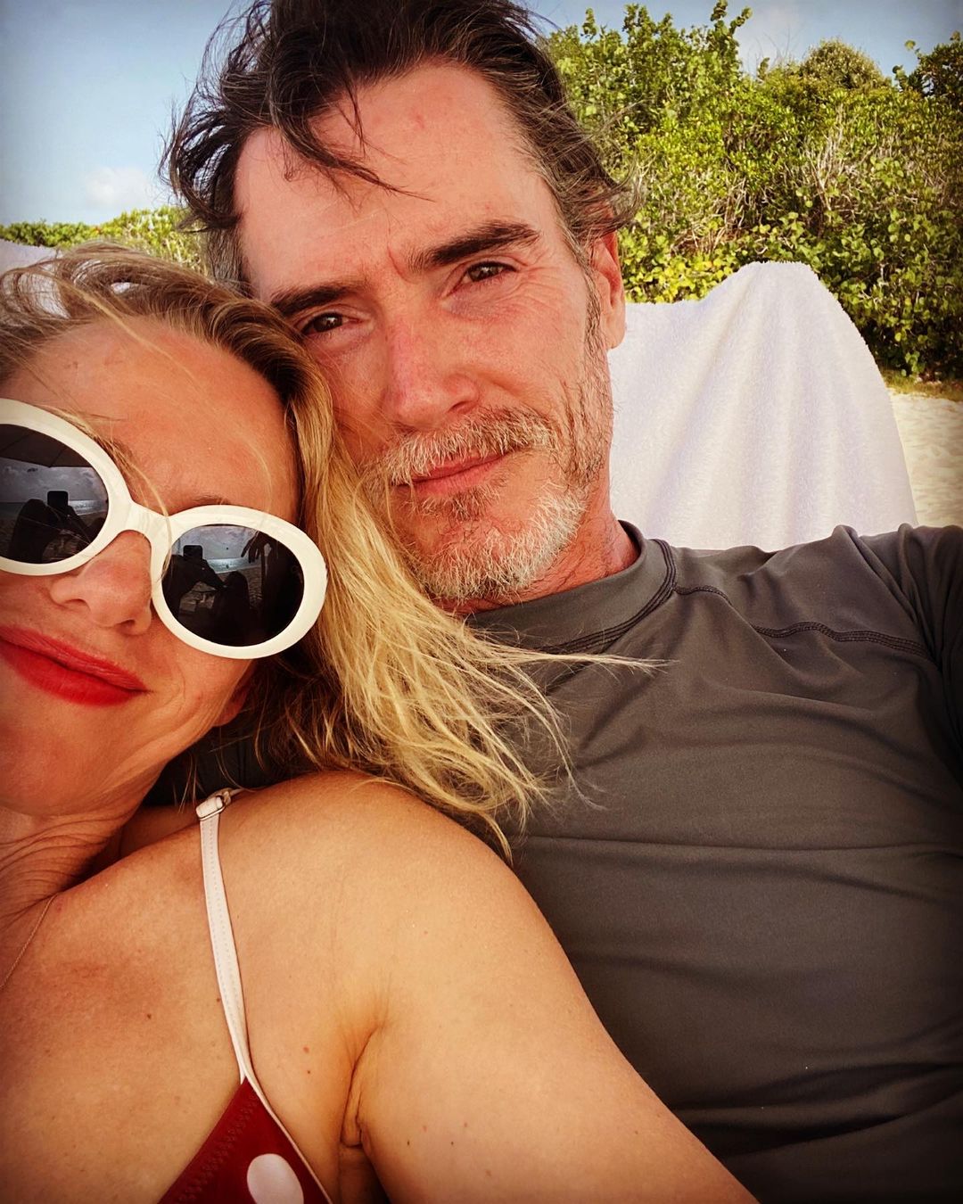 Naomi Watts e Billy Crudup casaram-se numa cerimónia íntima 