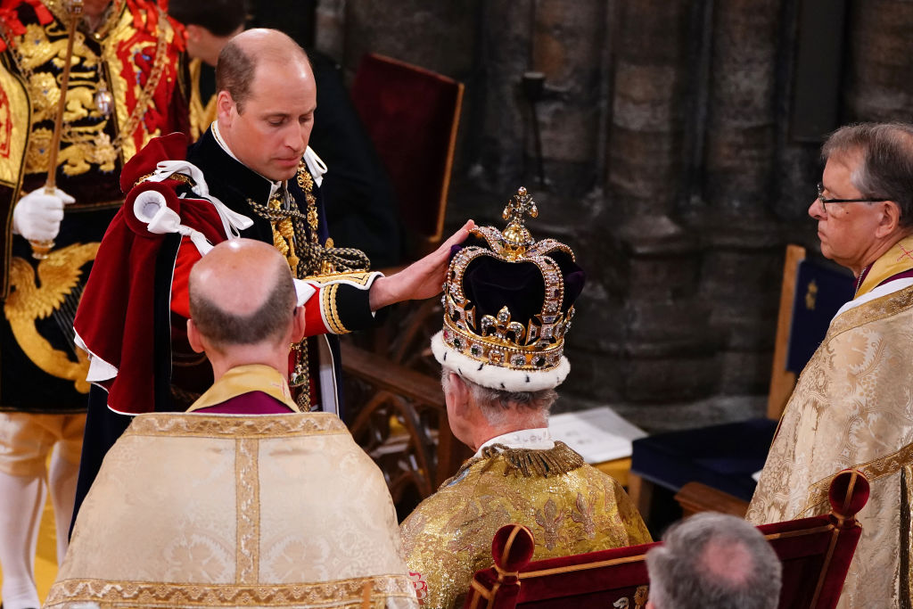O beijo de William que emocionou Carlos III