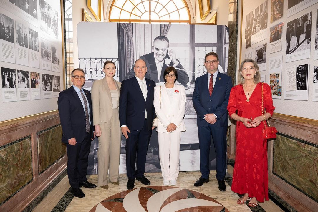 A estranha relação da Princesa Charlene com as cunhadas, Carolina e Stéphanie do Mónaco