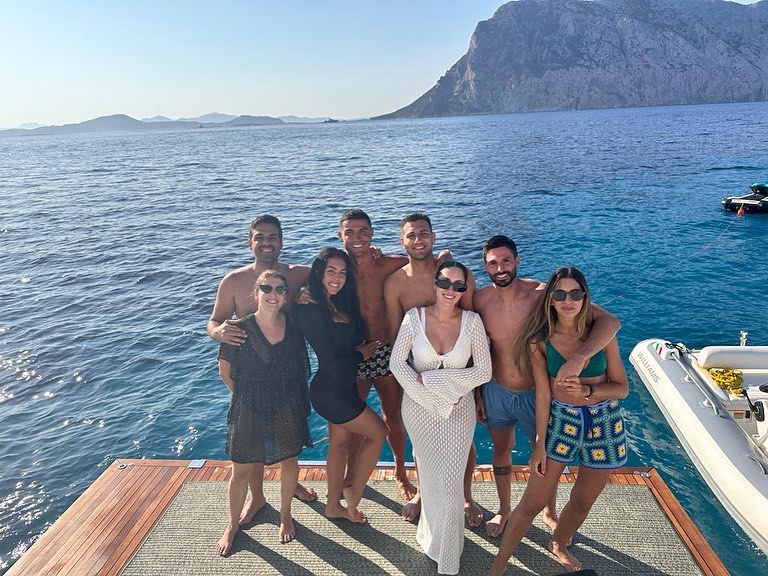 Diversão em família: as novas imagens das férias de Georgina e Cristiano Ronaldo