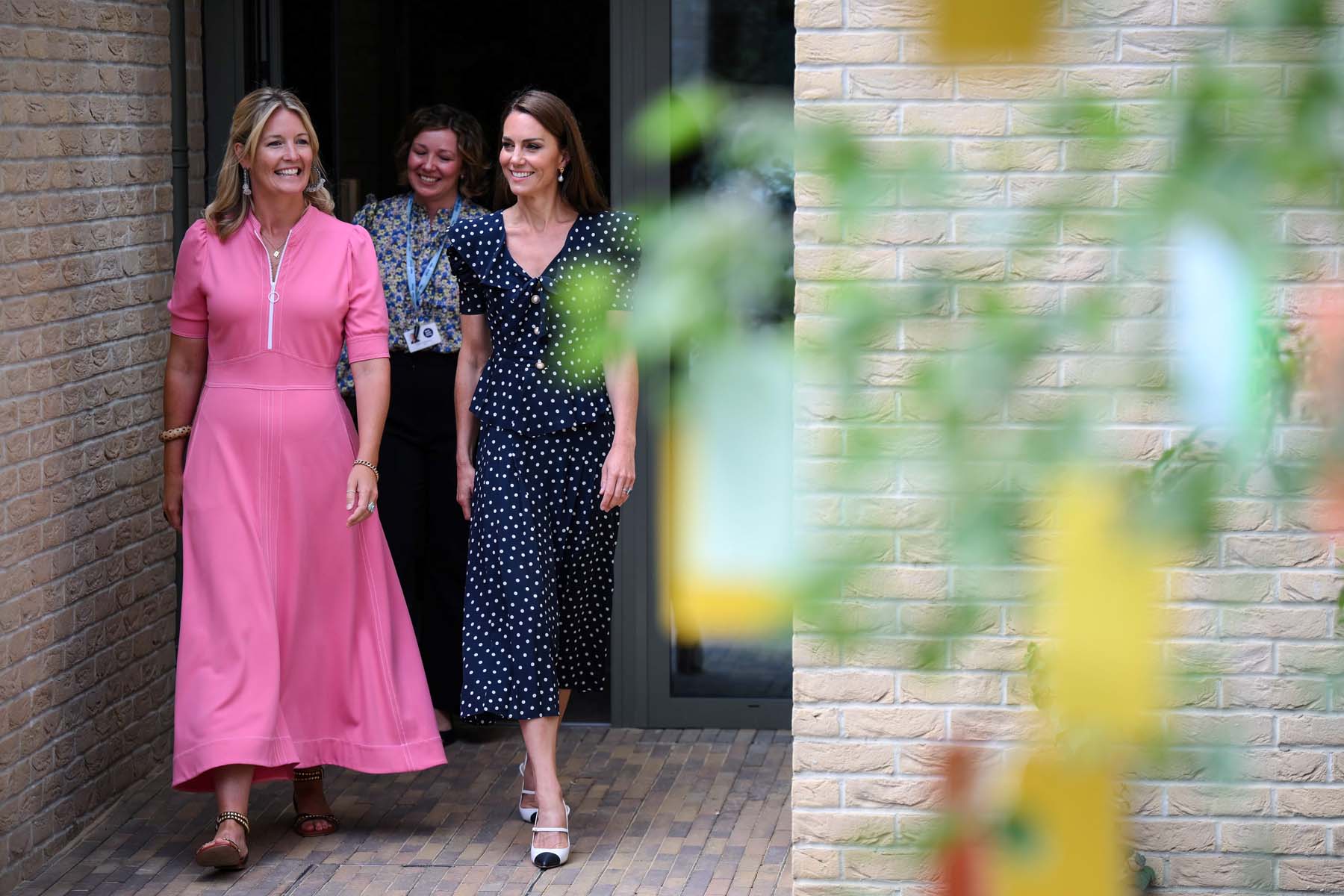 Princesa de Gales recicla vestido romântico no seu padrão preferido
