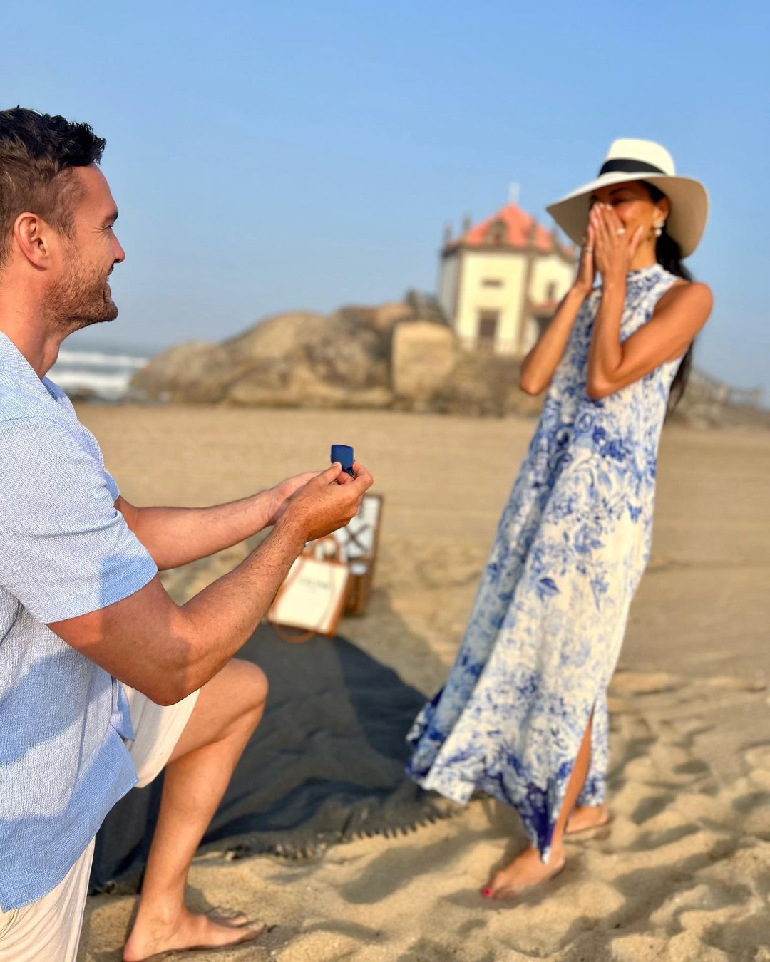Thom Evans elege praia portuguesa para pedir Nicole Scherzinger em casamento