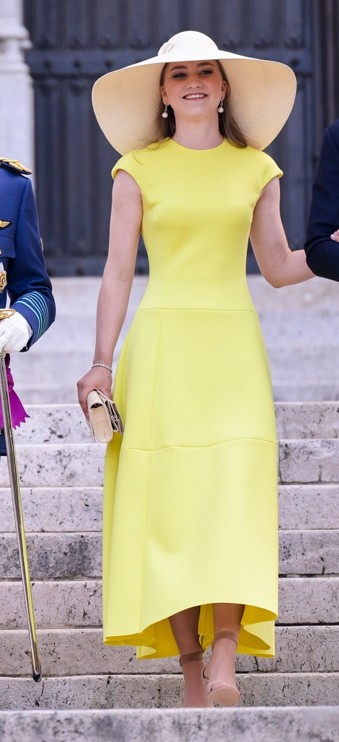 Os quatro "looks" da Princesa Elisabeth da Bélgica em 24 horas