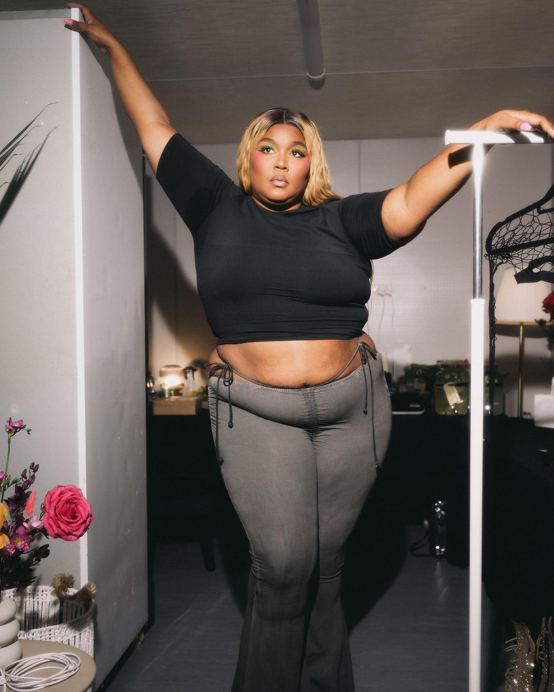 Lizzo é acusada de criar um ambiente de trabalho hostil