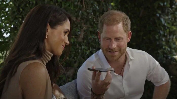 Meghan e Harry reaparecem de surpresa na semana de aniversário da ex-atriz