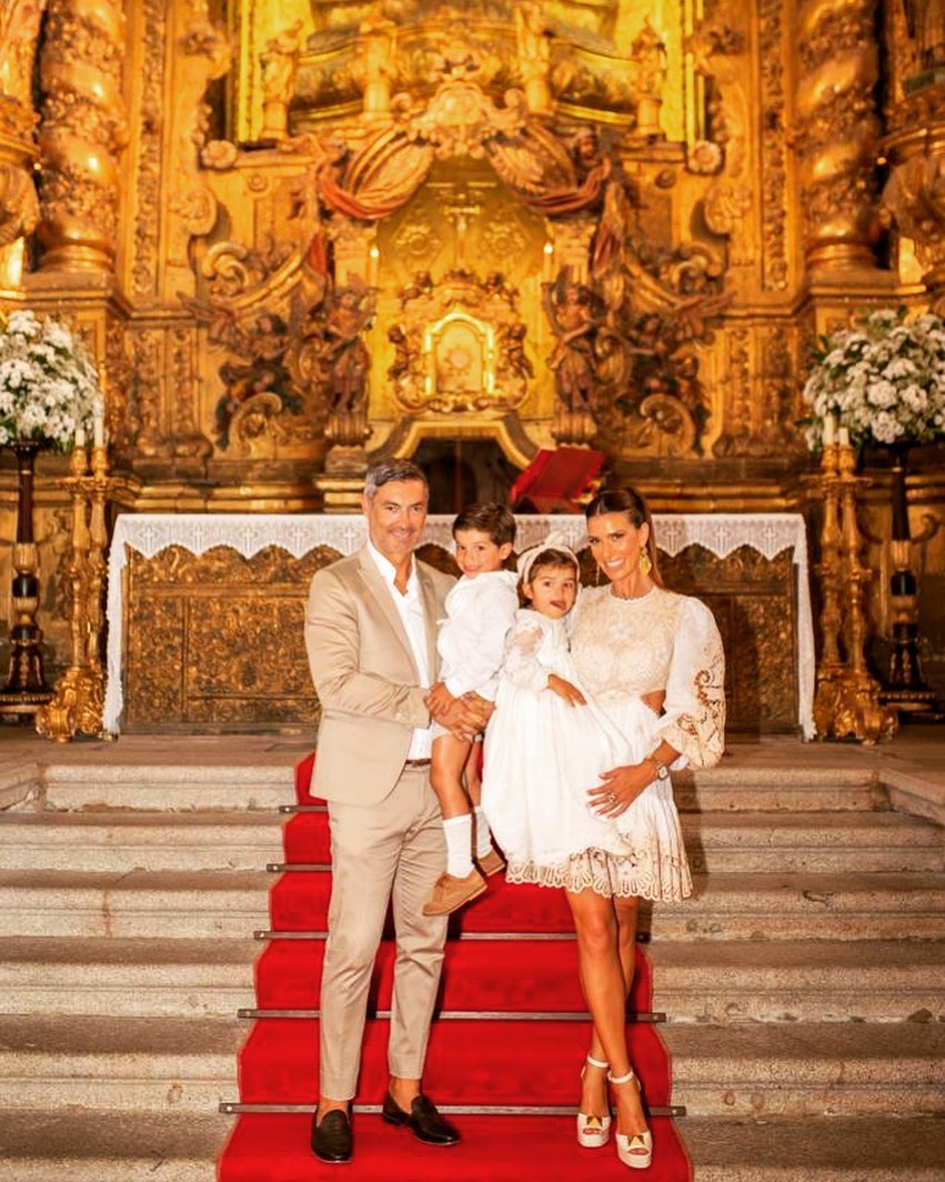 Andreia Santos e Vítor Baía batizam os filhos