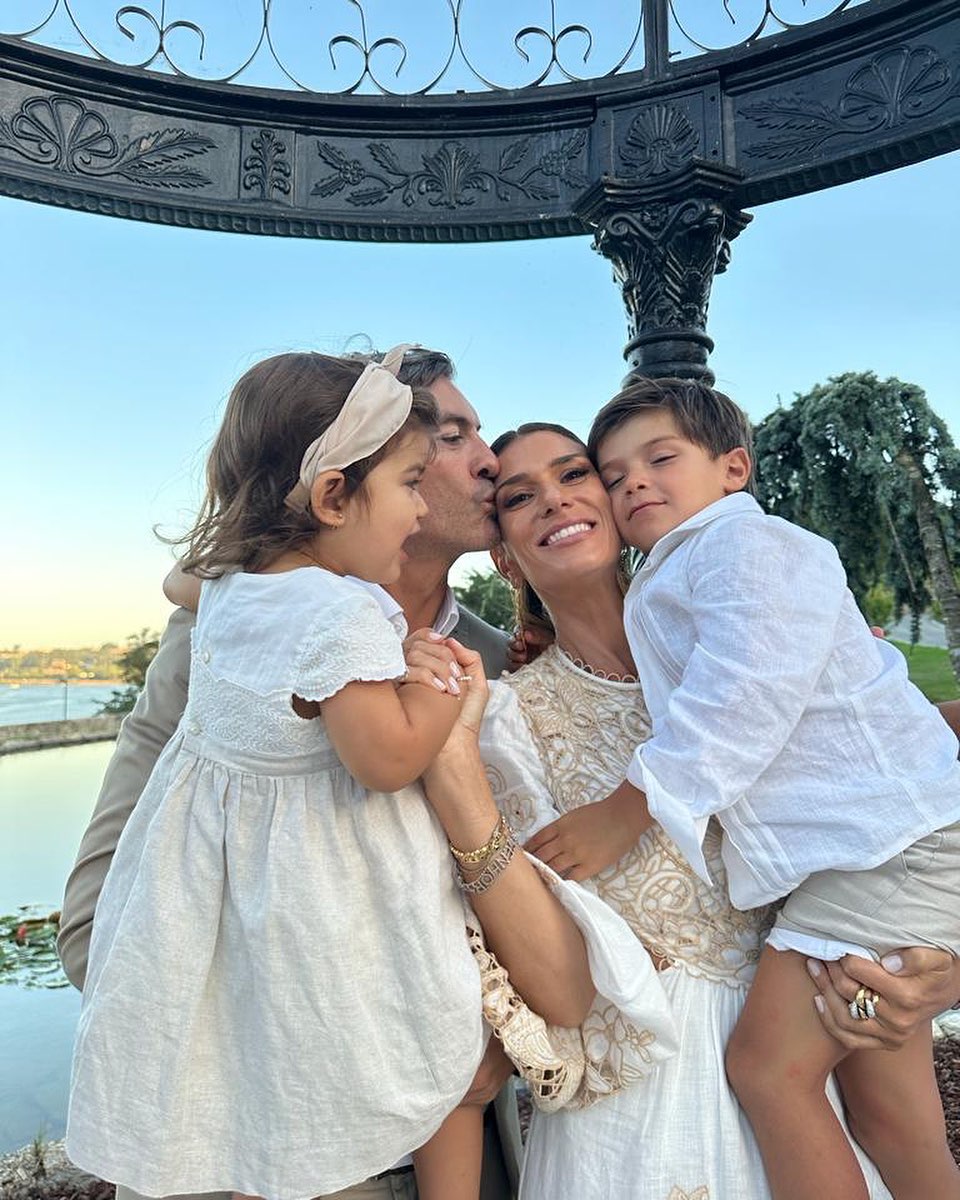 Andreia Santos e Vítor Baía batizam os filhos