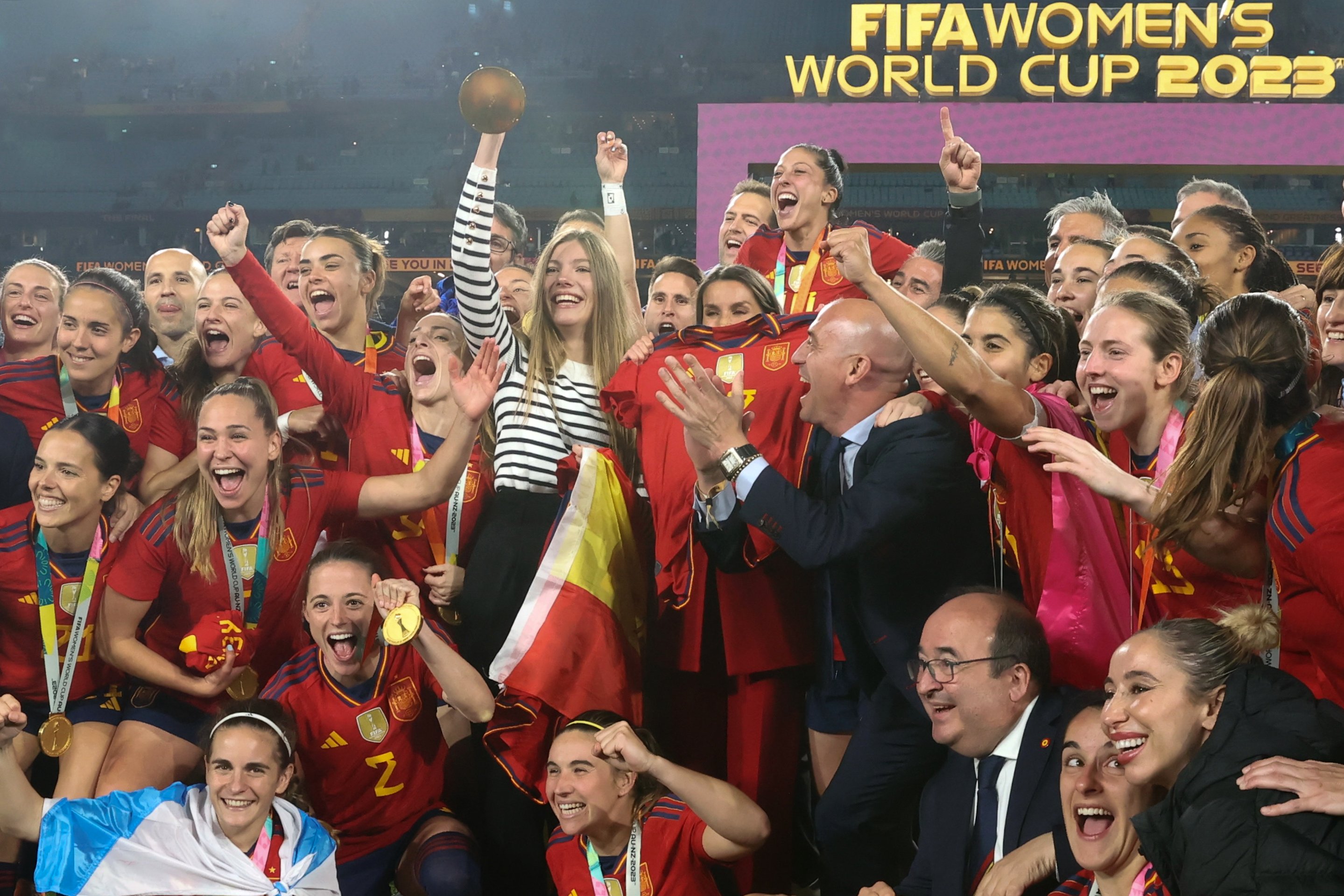 Letizia e a infanta Sofia, as outras "estrelas" da final do Mundial de Futebol Feminino