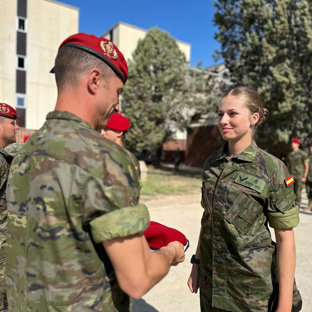 As imagens da princesa Leonor durante a instrução militar