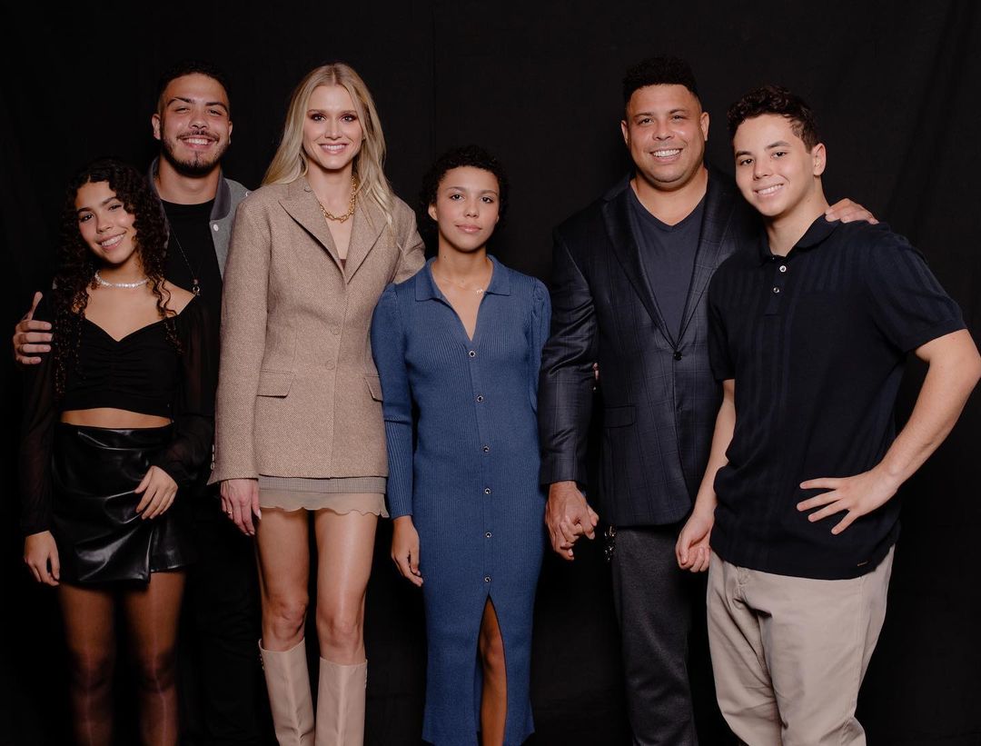 Ronaldo casa-se com Celina Locks numa romântica cerimónia em Ibiza