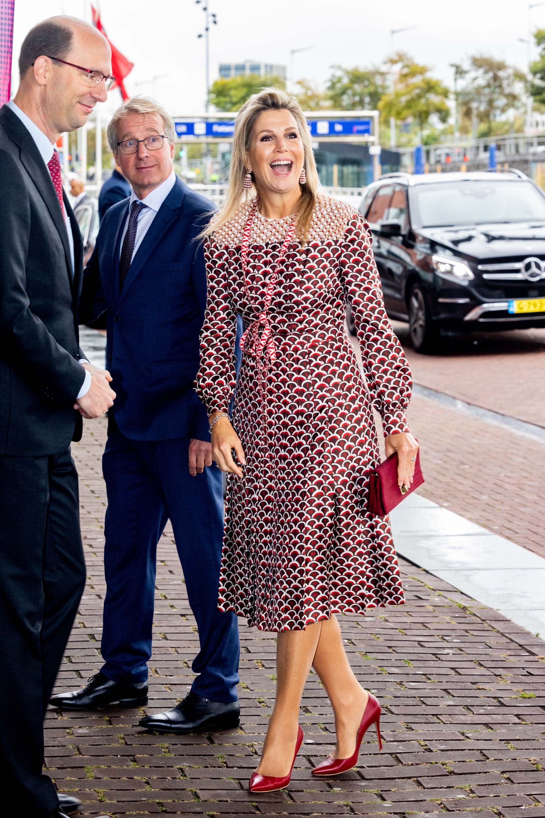 Máxima recupera vestido retro de Valentino