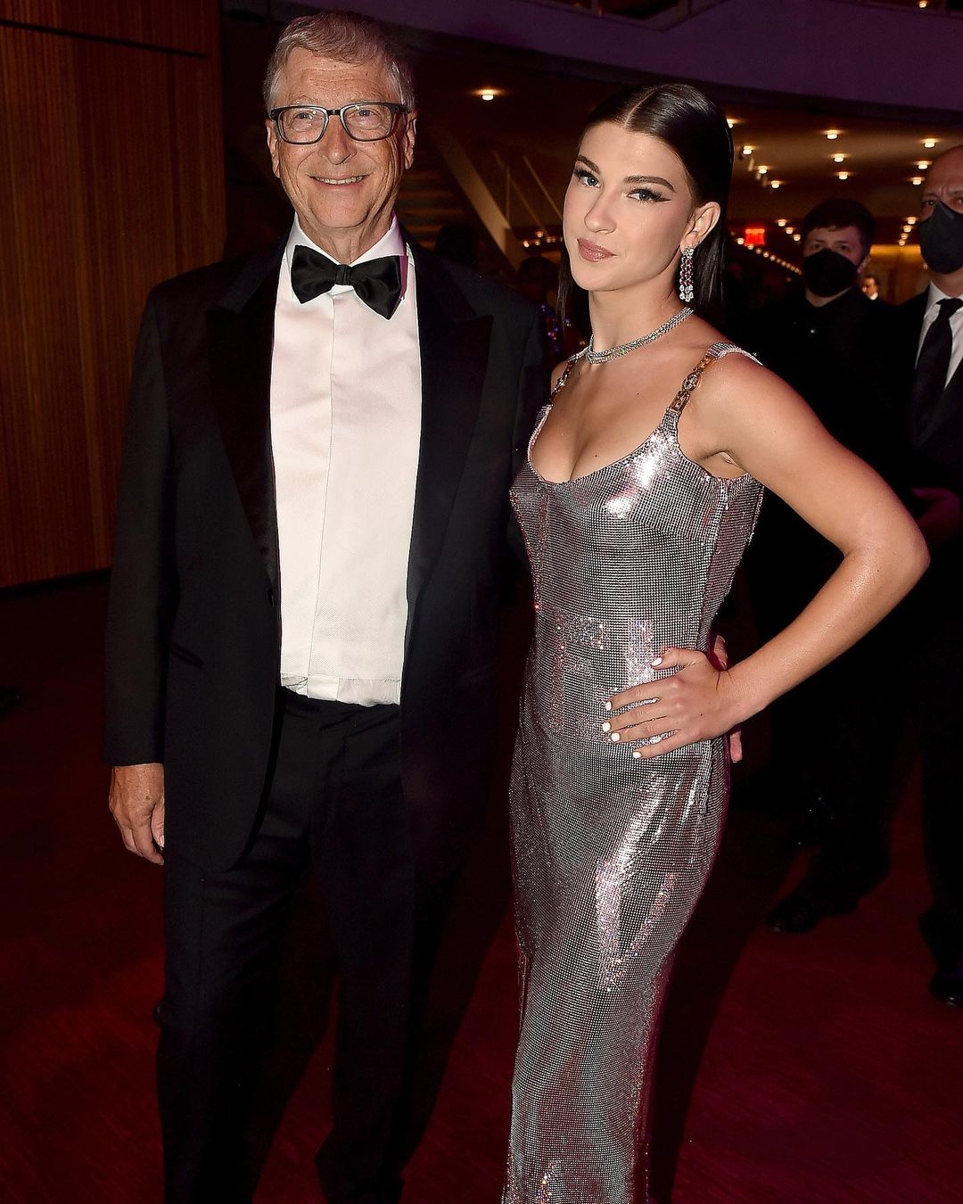 Filha de Bill Gates namora com neto de Paul McCartney