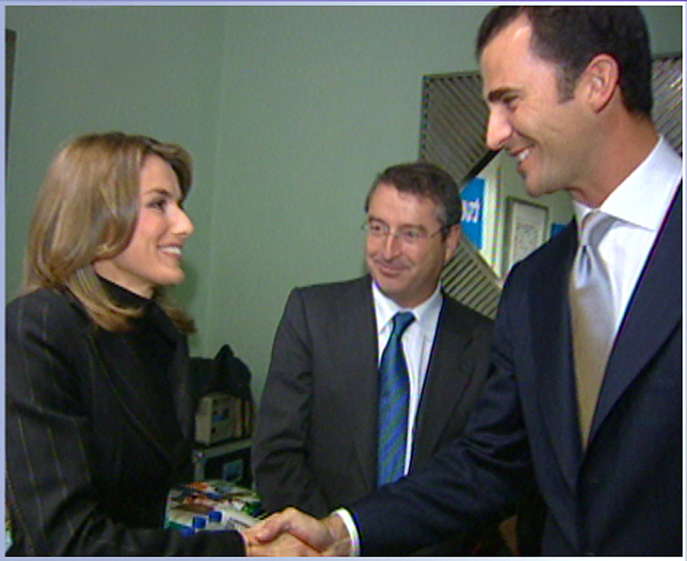 Há duas décadas, Felipe e Letizia davam um aperto de mão histórico