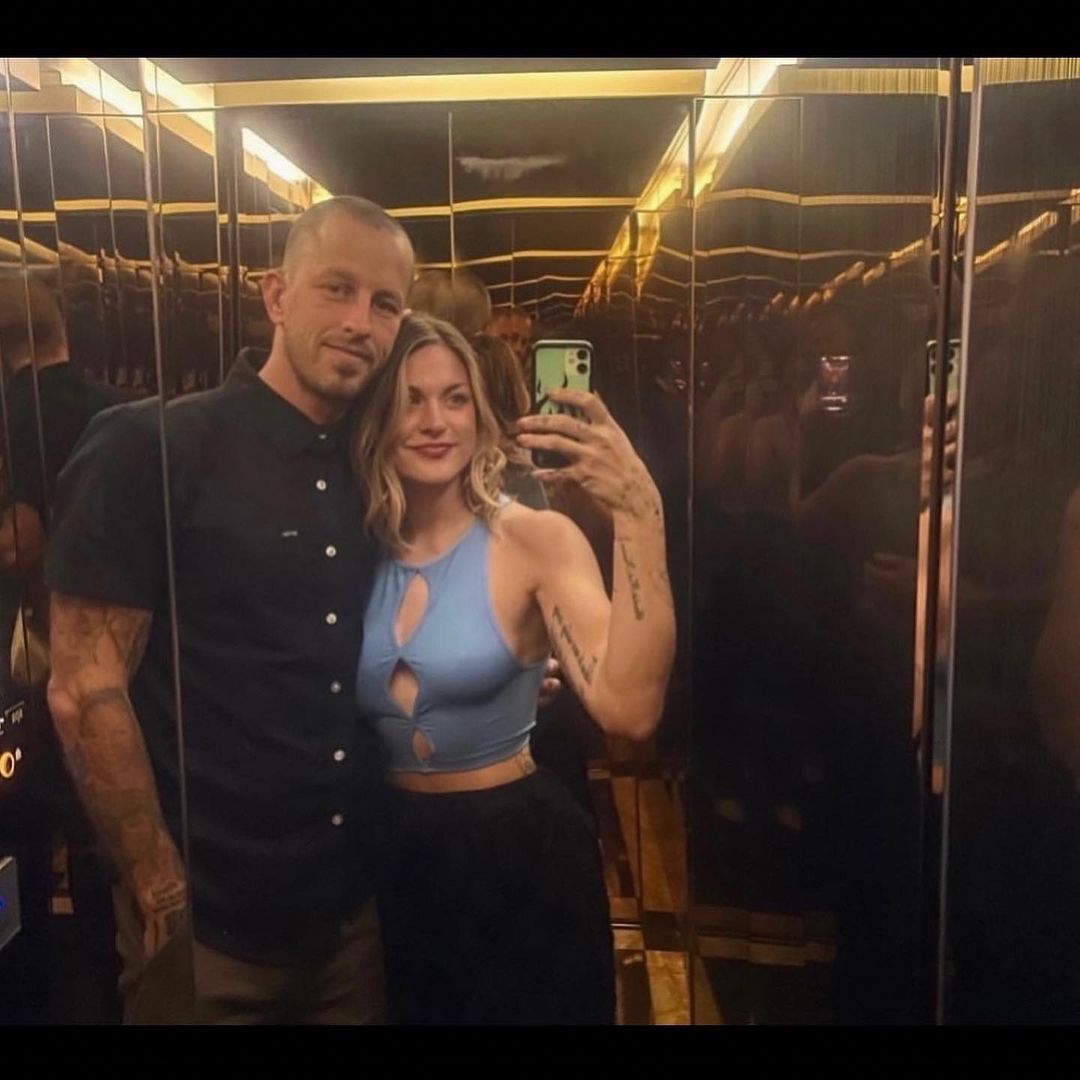 filha de Cobain casa com filho de Hawk