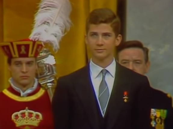 Juramento da Constituição de Felipe no 18. º aniversário