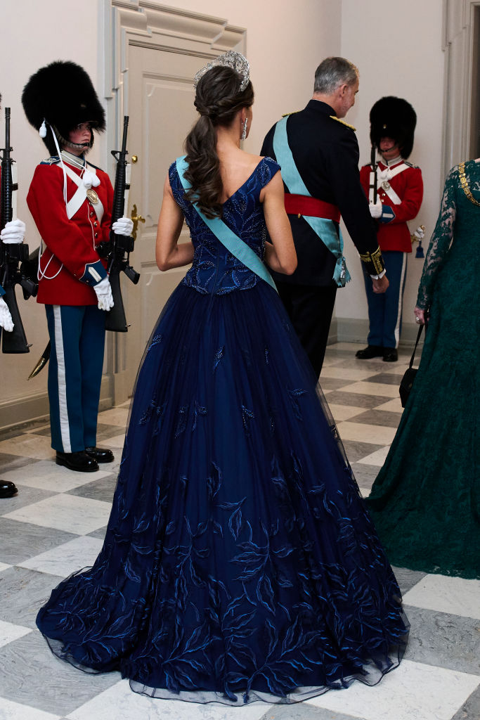 As impressionantes joias de Letizia no jantar de gala na Dinamarca
