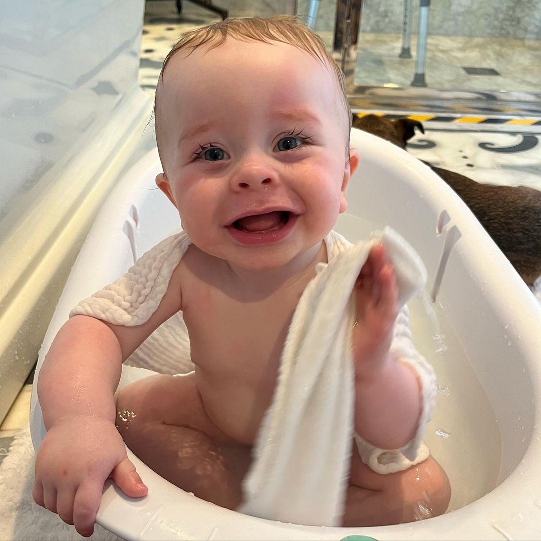 O filho de Kelly, Sindey

