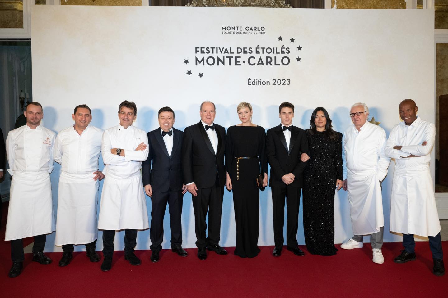 O sofisticado vestido preto de Charlene do Mónaco