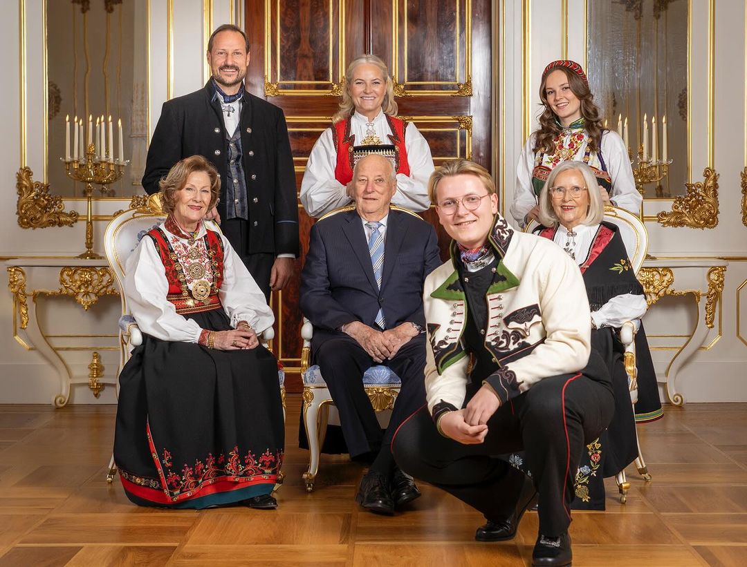 Os retratos oficiais dos 18 anos do príncipe Sverre da Noruega