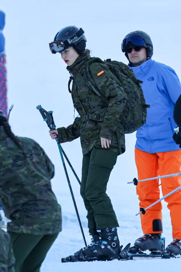O treino militar da princesa Leonor na neve