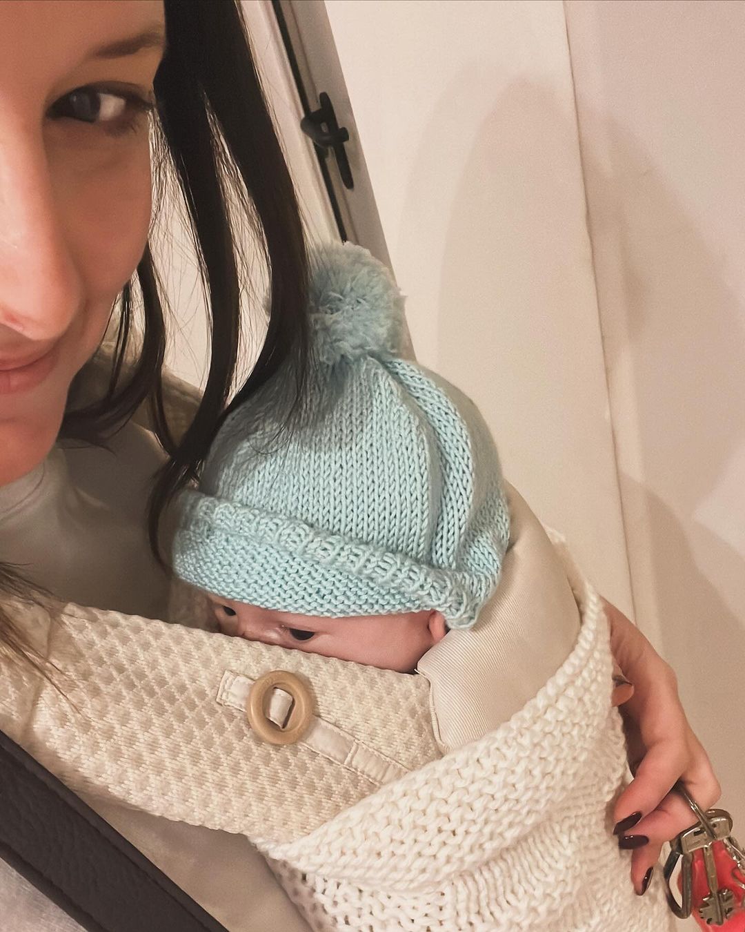 Maria Botelho Moniz regista passeio com o bebé