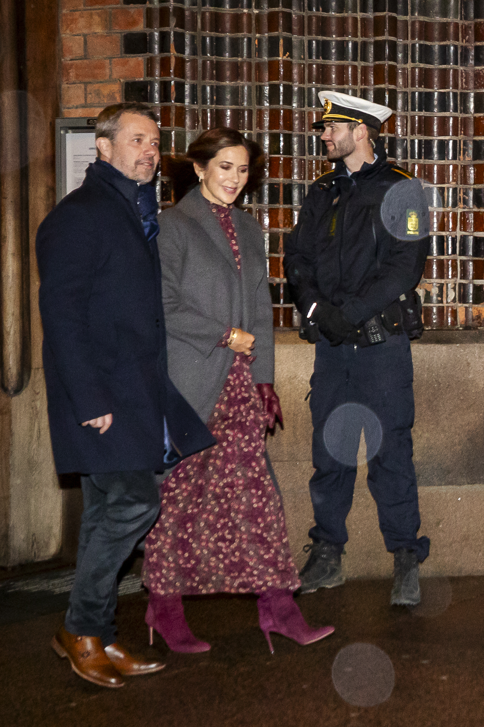 Mary e Frederico da Dinamarca reaparecem juntos e de mão dada