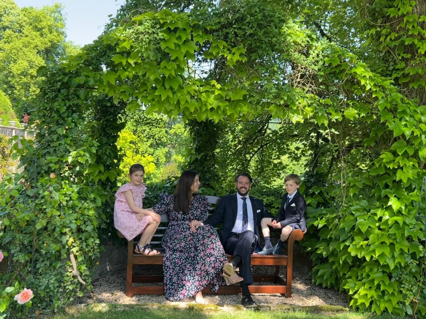 Claire e Felix de Luxemburgo anunciam o nascimento do terceiro filho