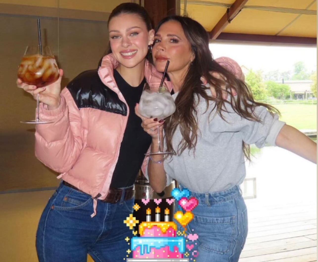 Em dia de festa, Victoria Beckham fala da sua relação com a nora