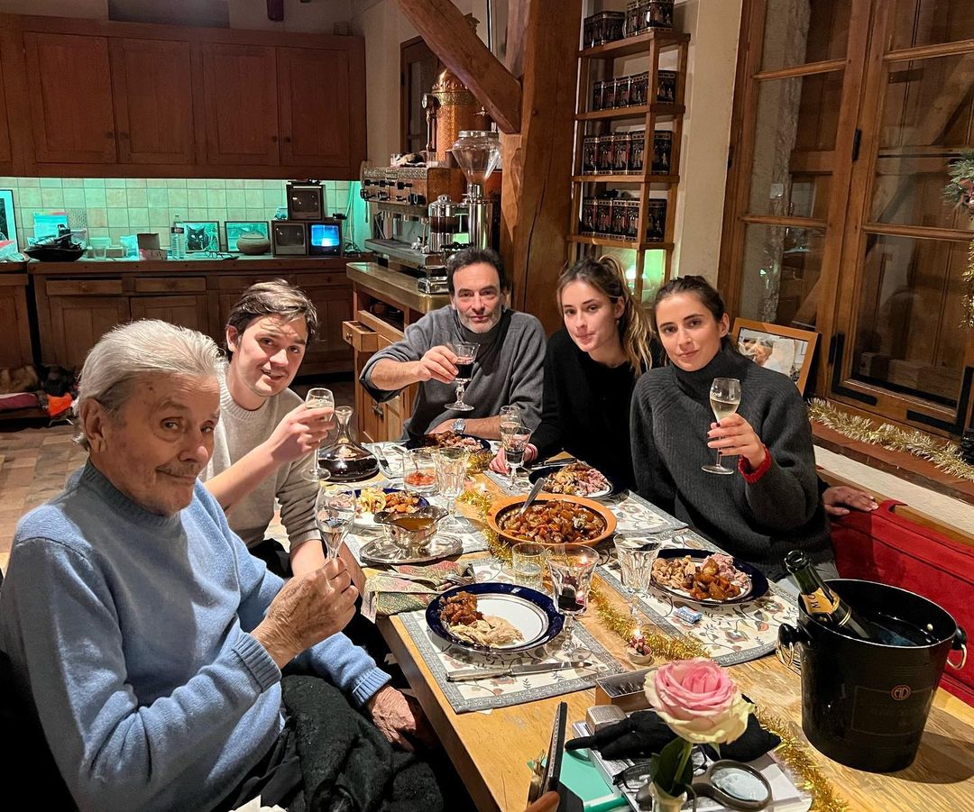 Guerra aberta entre Alain Delon e o filho mais velho