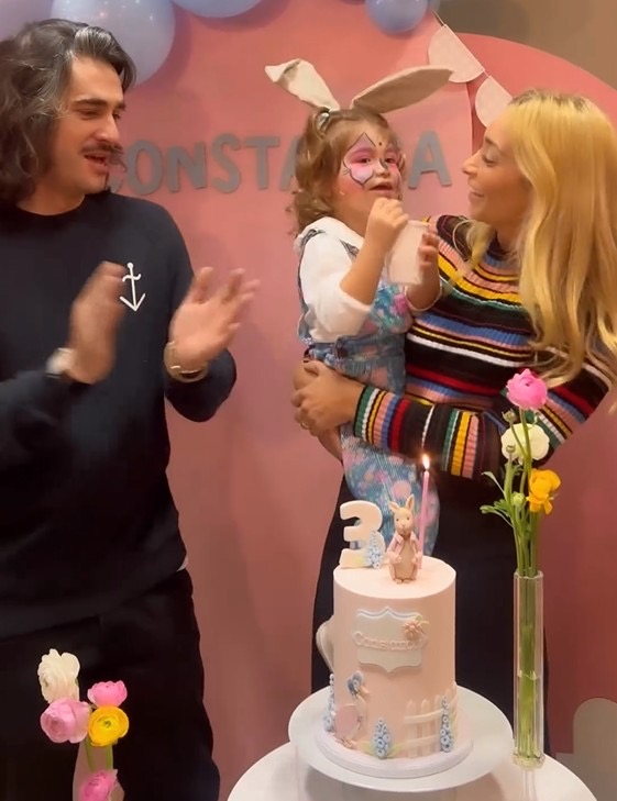 Carina Caldeira celebra aniversário da filha com fotos encantadoras
