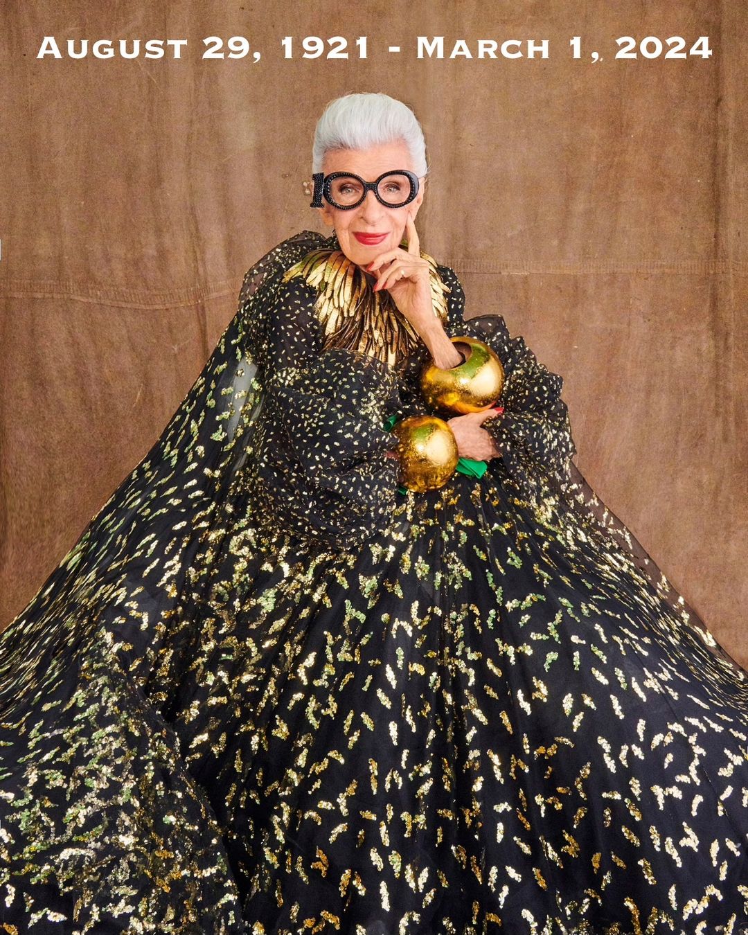 Iris Apfel morreu aos 102 anos
