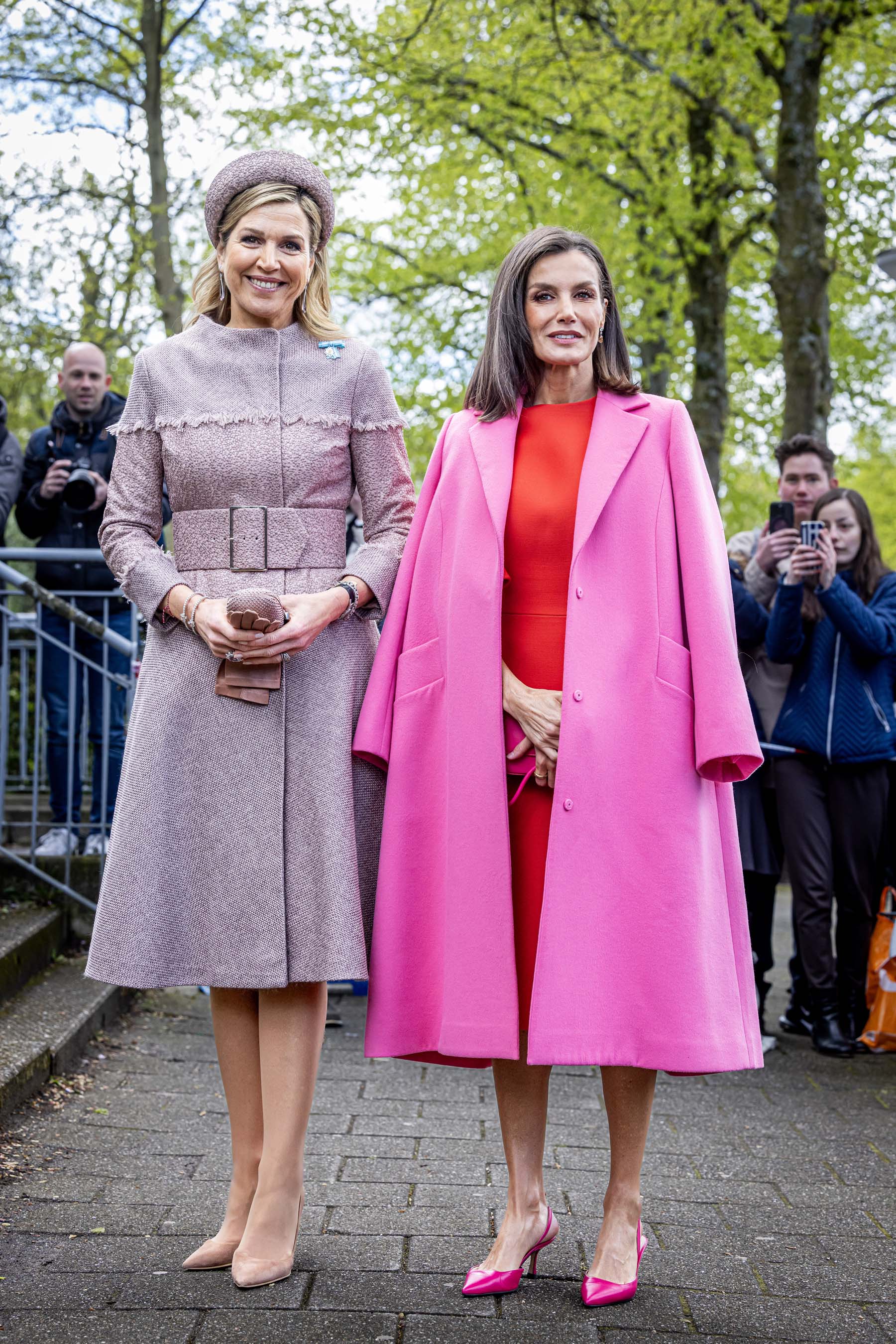 As escolhas de guarda-roupa de Letizia e Máxima durante a visita do reis de Espanha aos Países Baixos