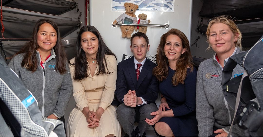 Haya da Jord&acirc;nia reaparece ao lado de Sarah Ferguson 