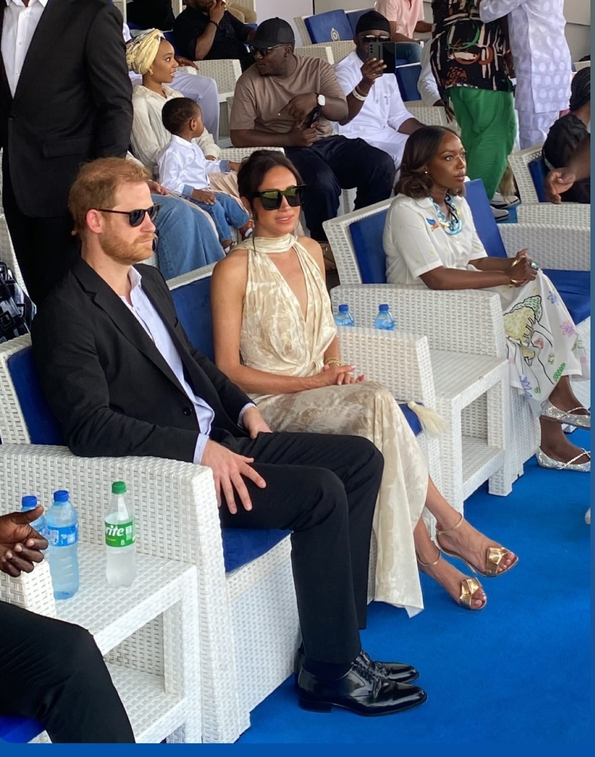 Todos os "looks" de Meghan na visita à Nigéria