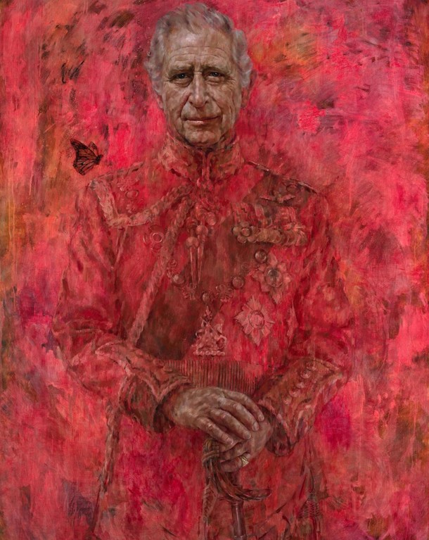 Novo retrato oficial de Carlos III divide opiniões
