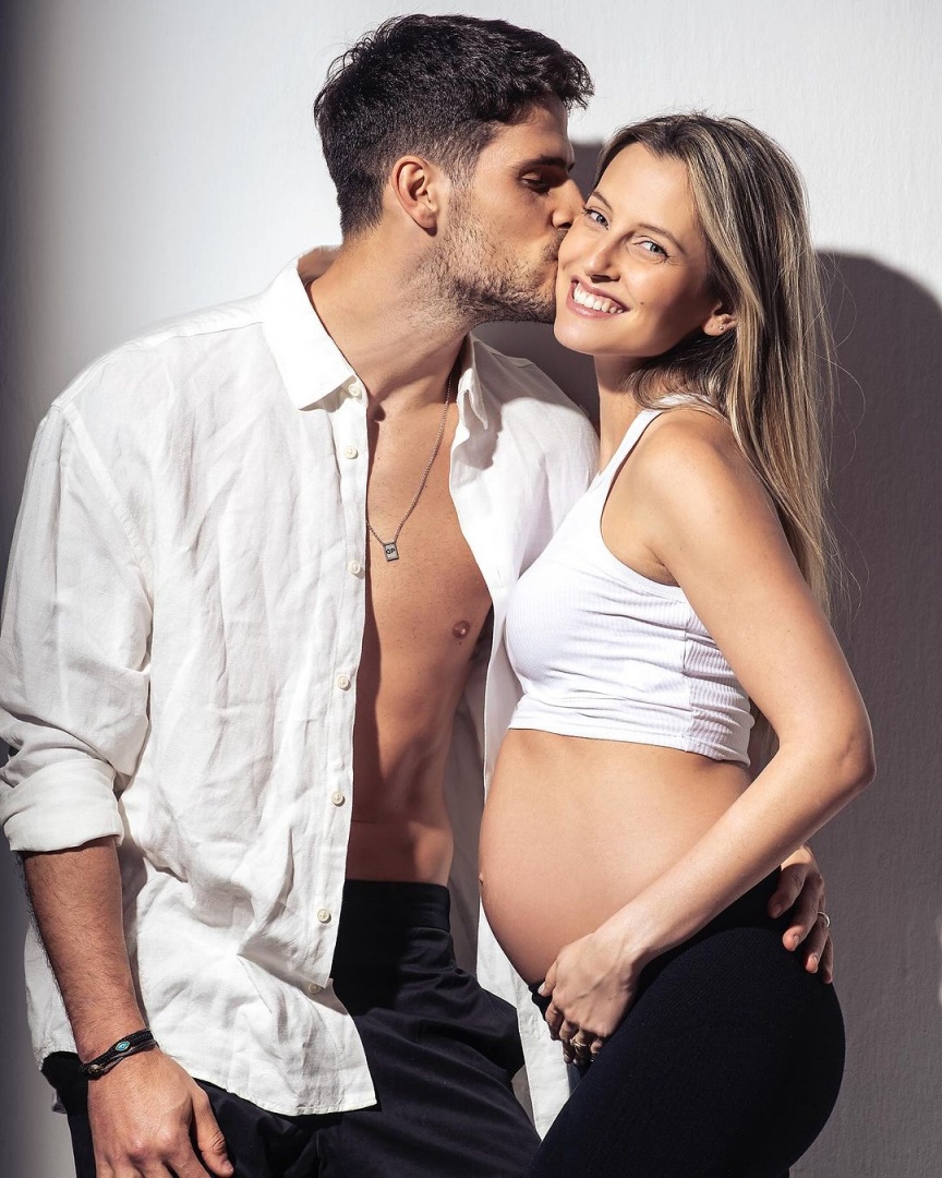 Nasceu Olivia, a primeira filha de Gonçalo Paciência e Priscilla Tollini