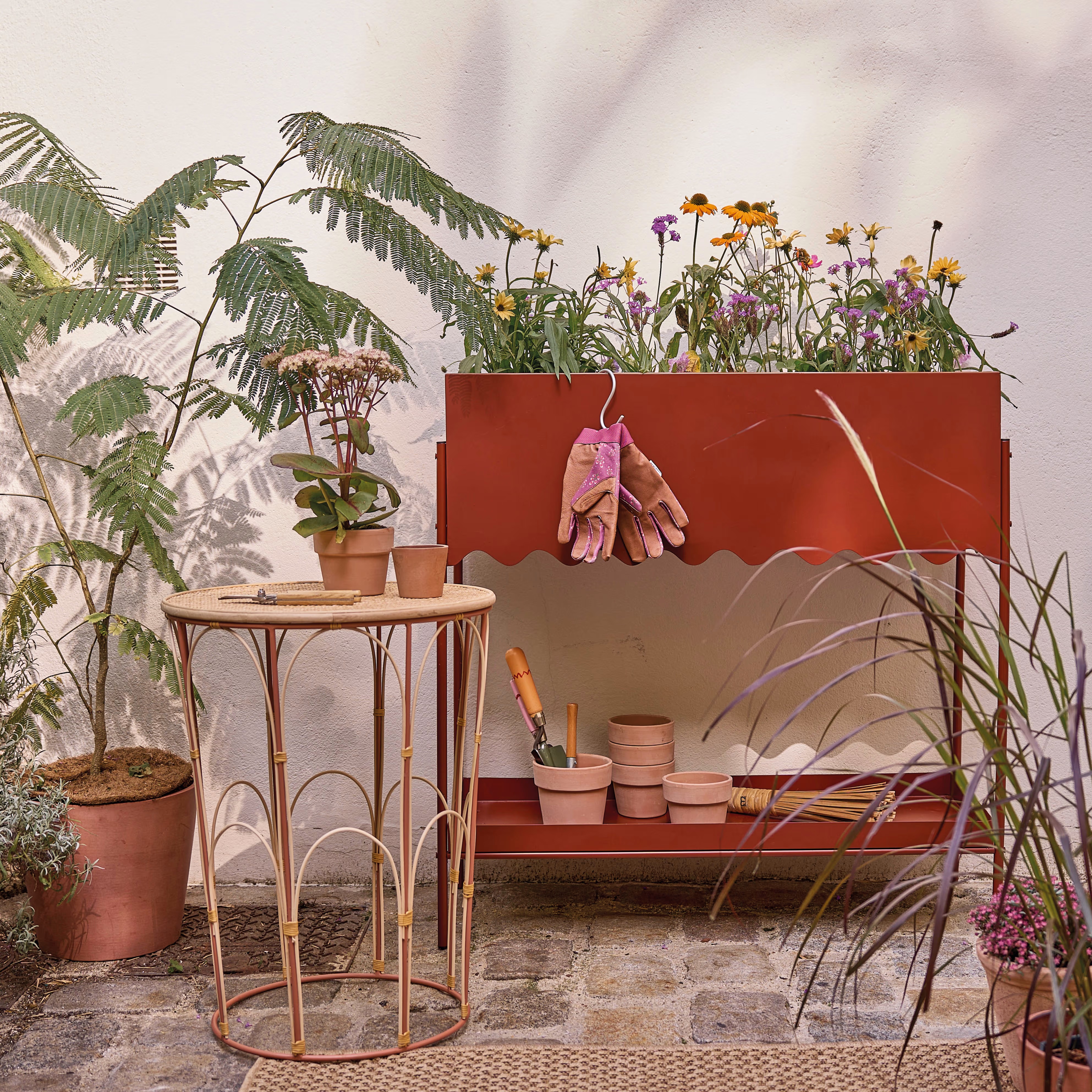 Floreiras a dar elegância e natureza à decoração
