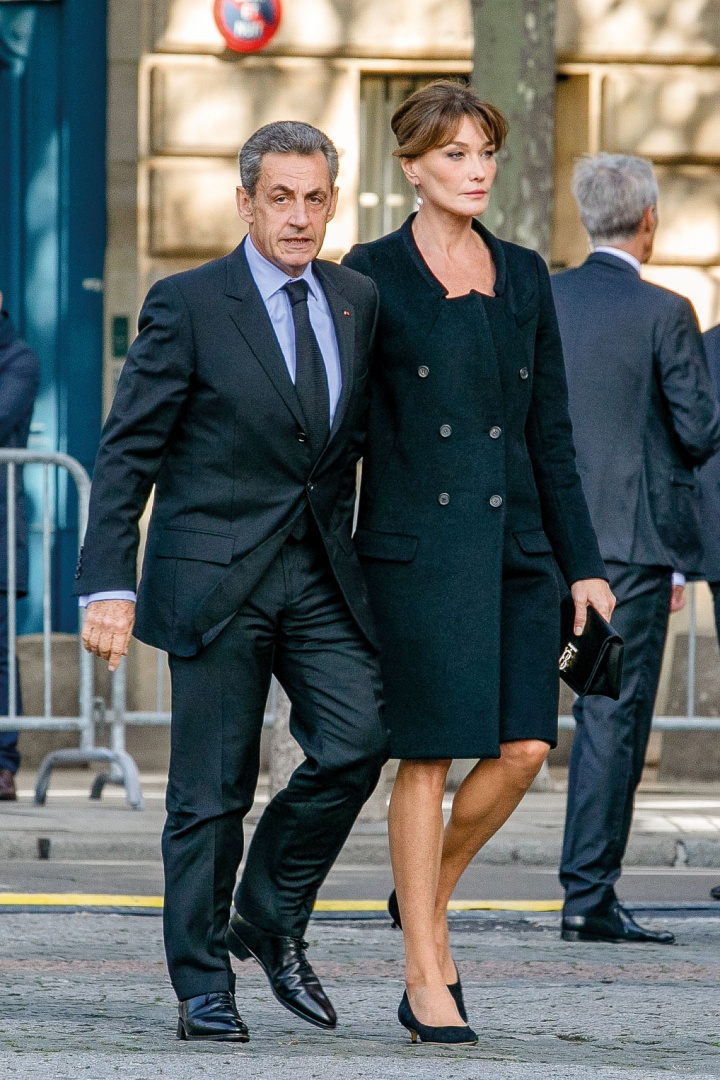 Carla Bruni acusada de manipular testemunha durante investiga&ccedil;&atilde;o que envolve Nicolas Sarkozy