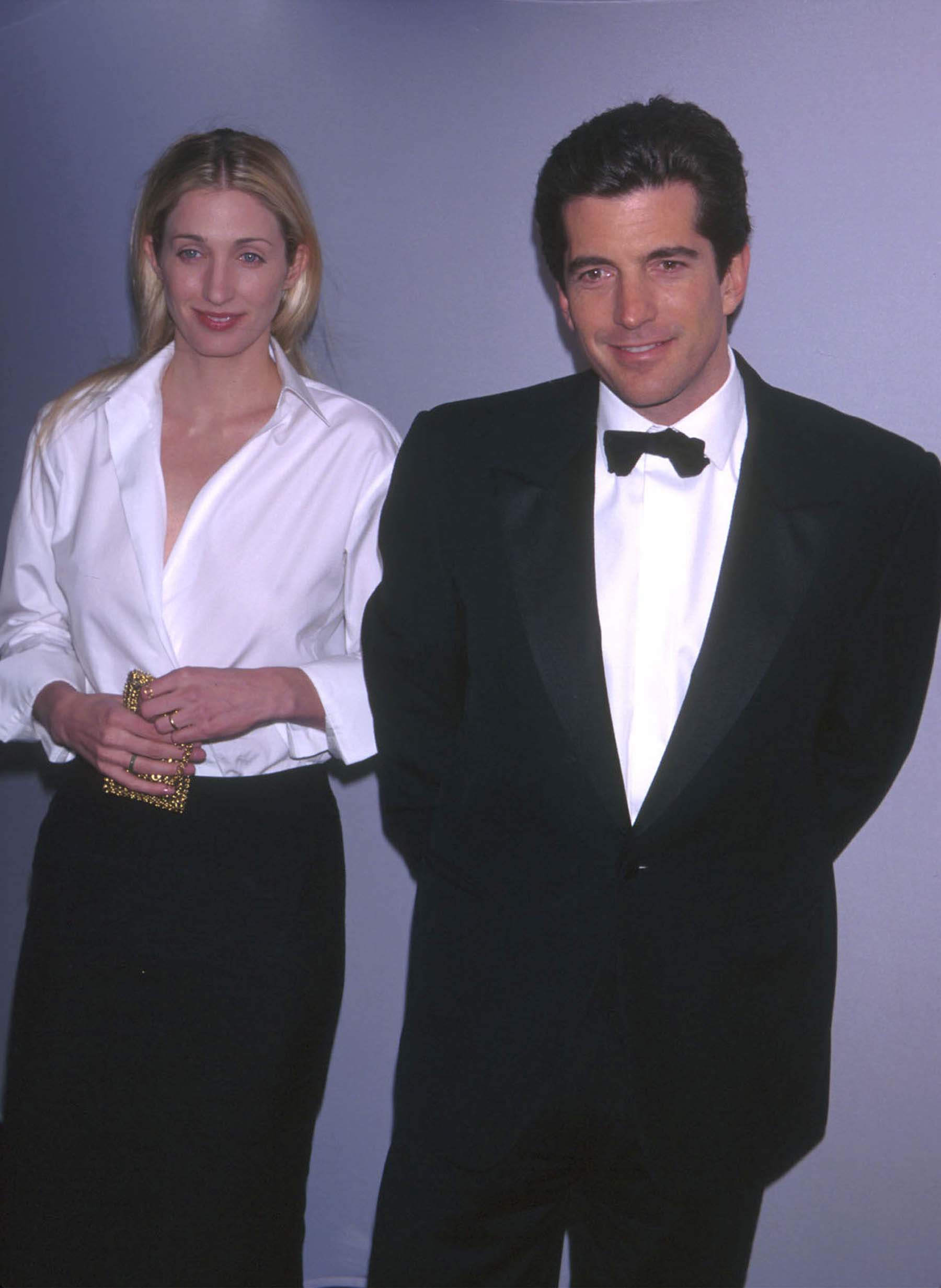 John Kennedy Jr. e Carolyn Bessette morreram h&aacute; 25 anos