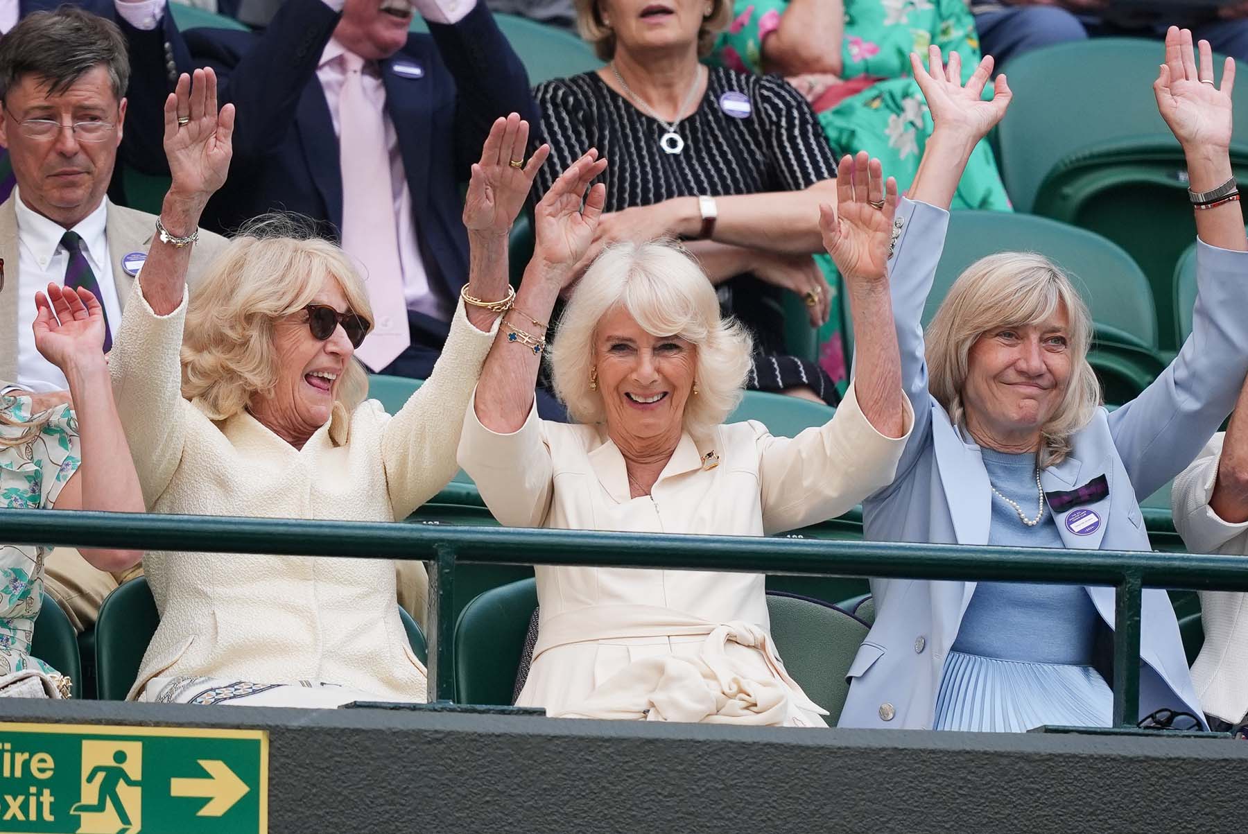 Camilla de Inglaterra revela o seu lado mais divertido no torneio de t&eacute;nis de Wimbledon